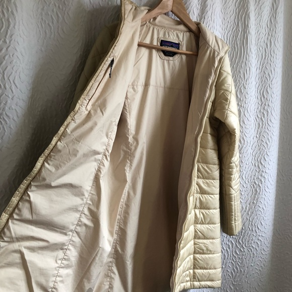 Patagonia Women's Oyster White Radalie Parka Women's Medium - Picture 7 of 16
